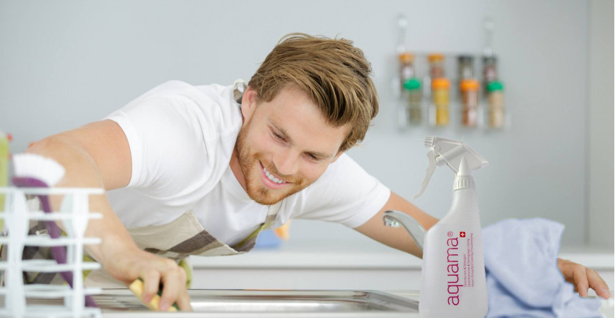  Utiliser la solution détergente et désinfectante aquama® à la maison